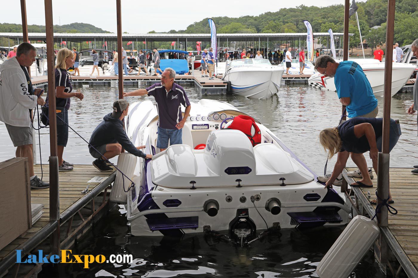 Shootout Boats In The Pits-27.jpg